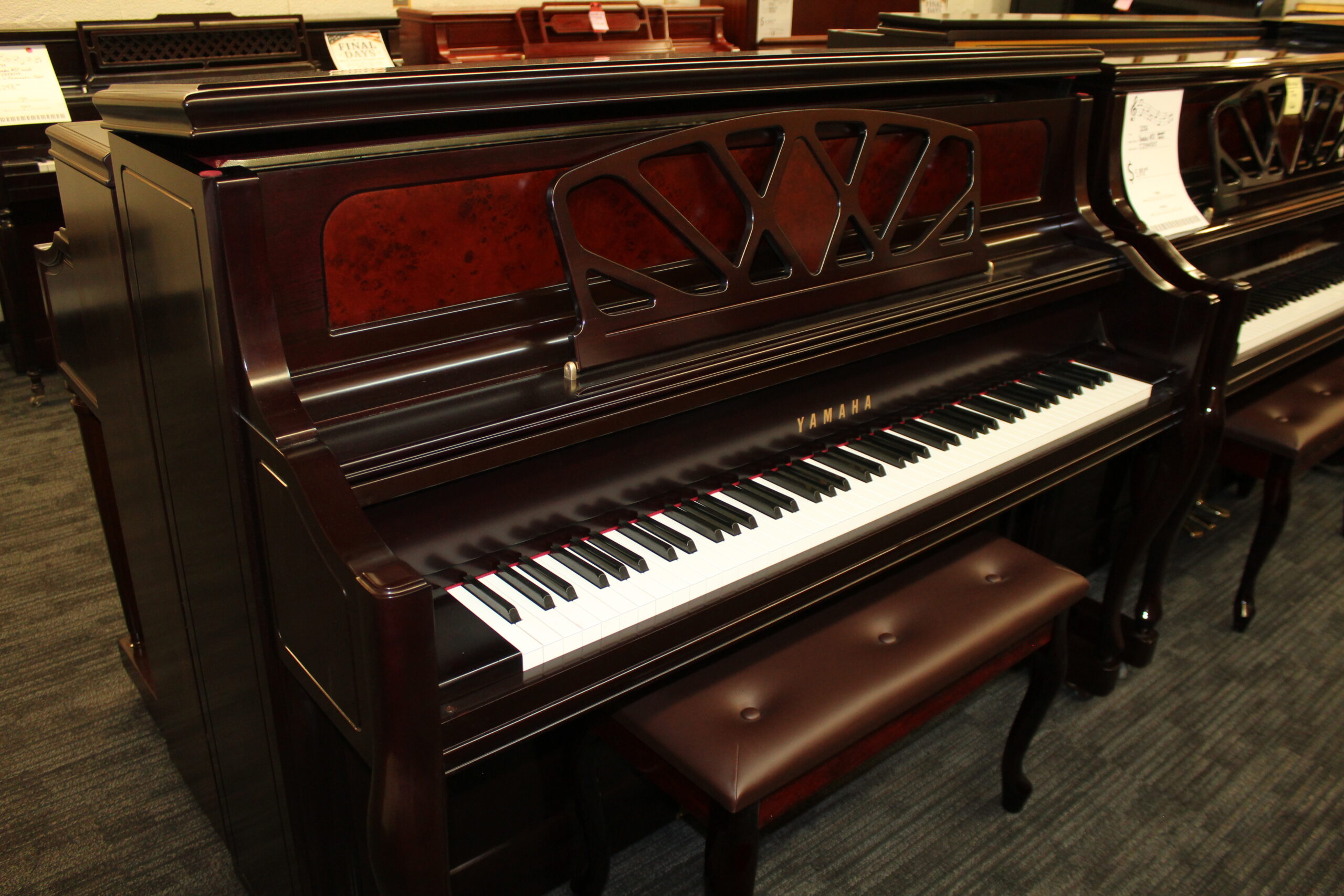 Yamaha M30 mahogany 2008